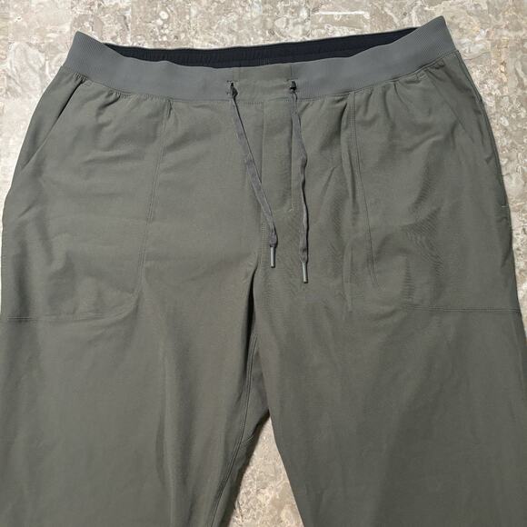 Lululemon ABC Jogger Mens 2XL Green 29” Inseam Performance Running Gym Stretch - Picture 1 of 10